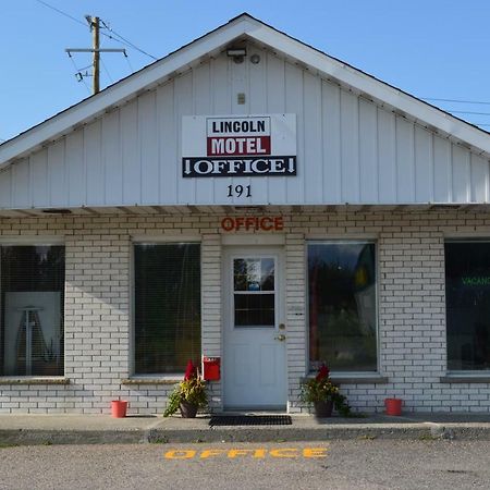 Lincoln Motel Sturgeon Falls Екстер'єр фото