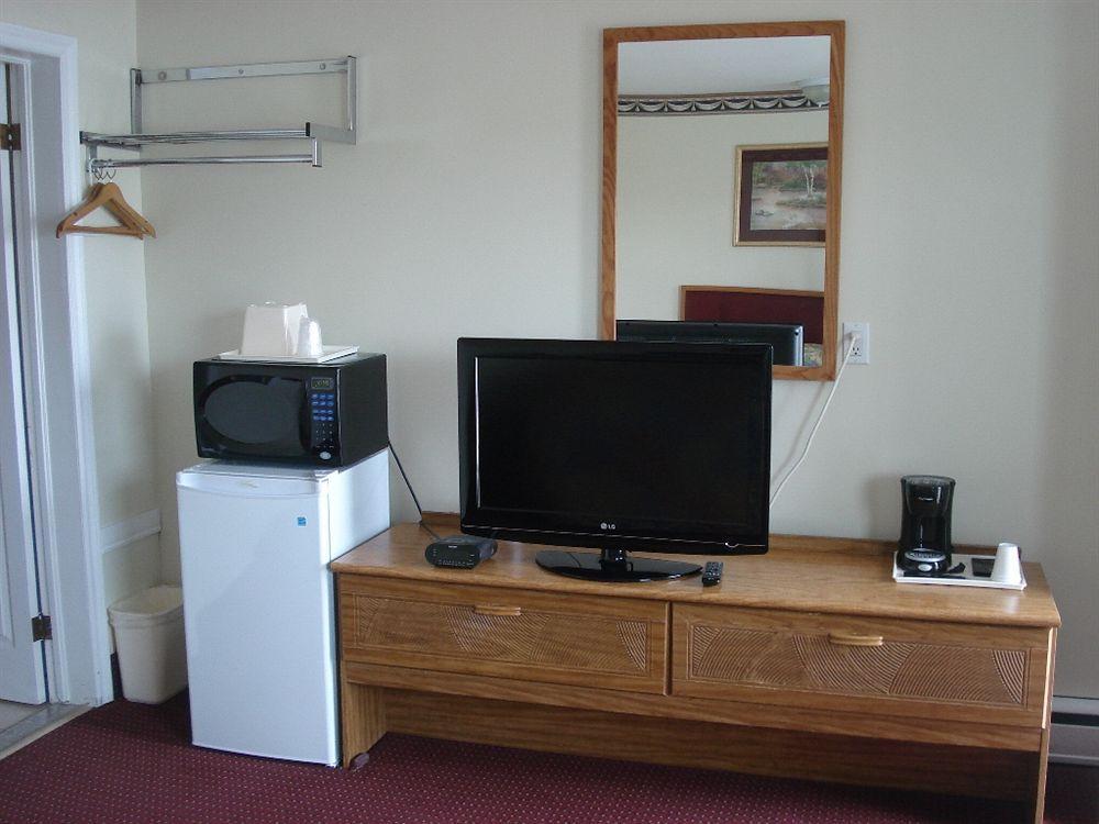 Lincoln Motel Sturgeon Falls Екстер'єр фото