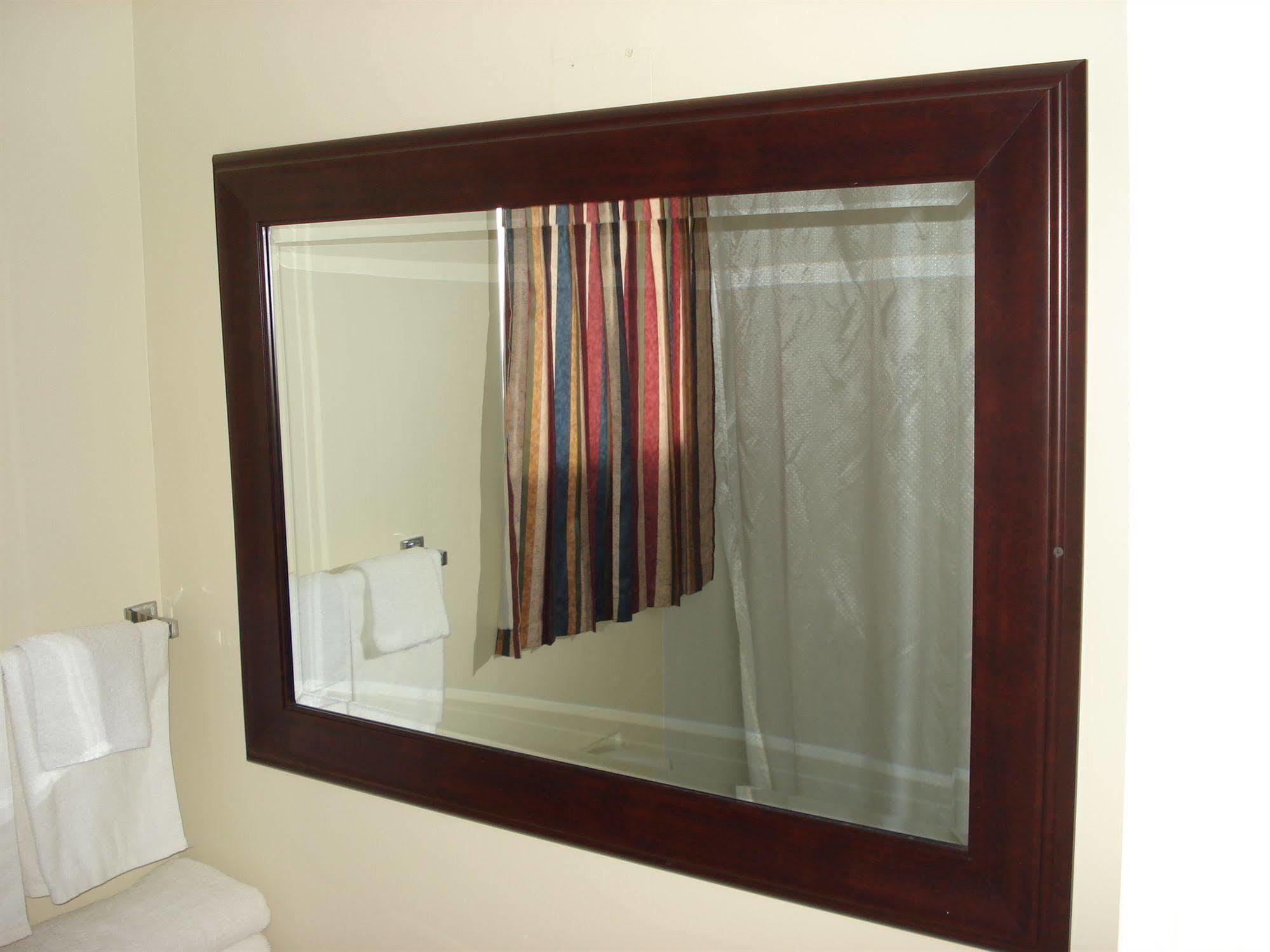 Lincoln Motel Sturgeon Falls Екстер'єр фото
